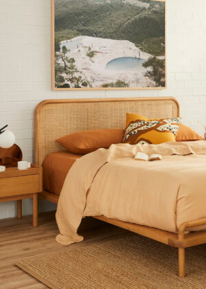 Norah Rattan Queen Bed (Oak)