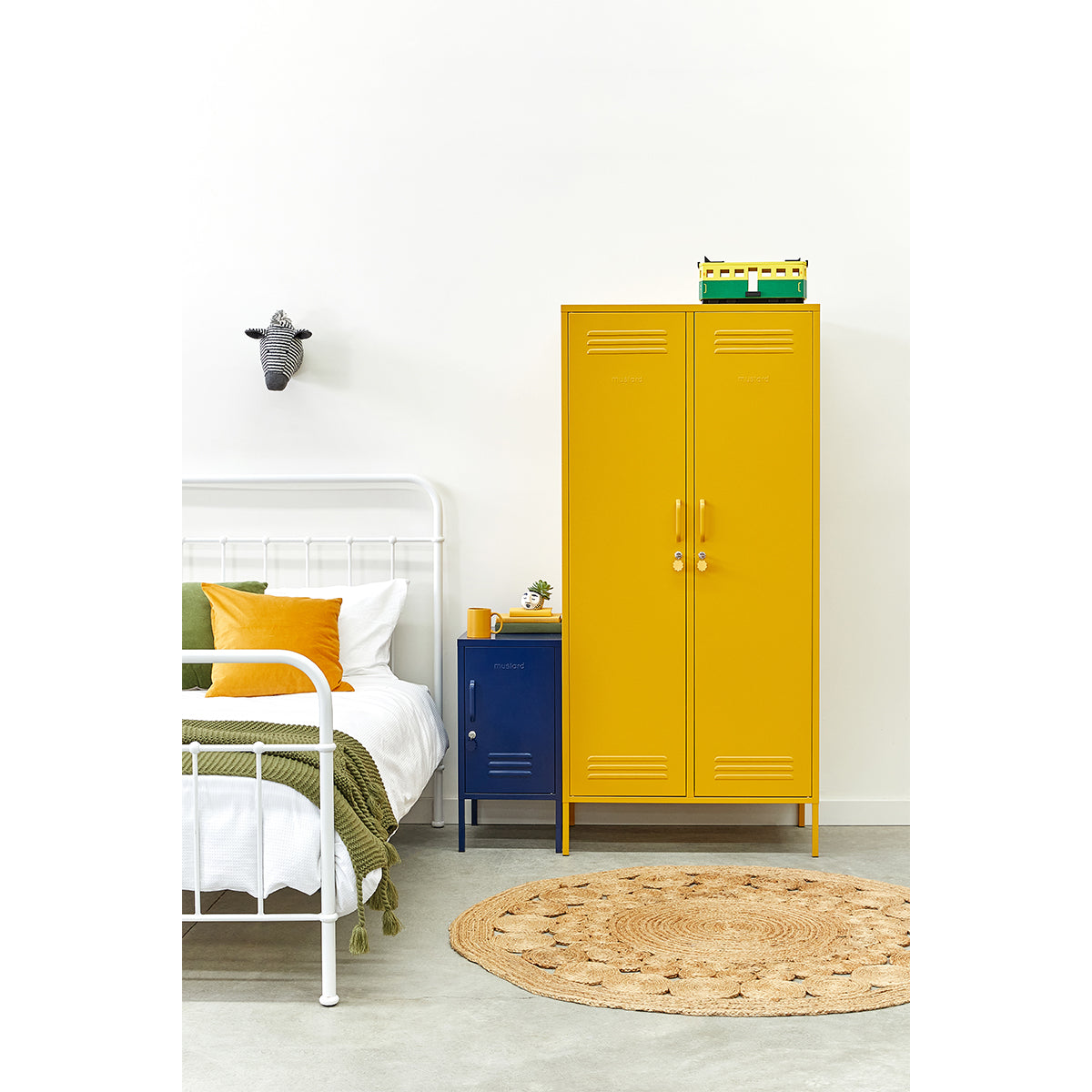 The Twinny Locker - Image 47